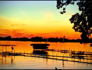 Bella Shores - Stunning Sunsets and Sandy Shoreline - 1