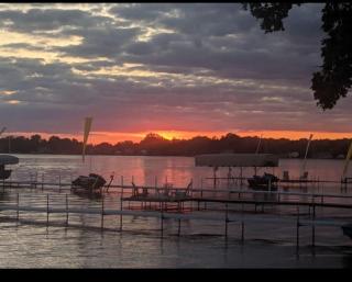 Bella Shores - Stunning Sunsets and Sandy Shoreline - 2