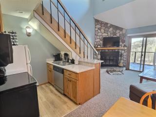 North Shore Knotty Loft Ski in out Hot Tub - 3