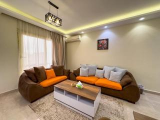 209 . Spacious 3BR in Gated Community - Sheikh Zayed - 4