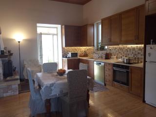 Σπίτι στο Χωριό - Les campagnards - 6