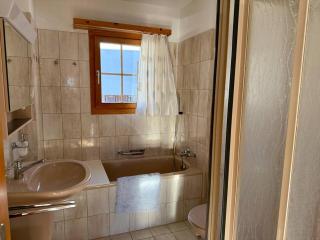 Light Alpine Apartment with View Heart of Flims - 5