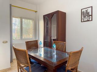 1037 · Cozy 2BR Townhouse with Private Backyard - 5