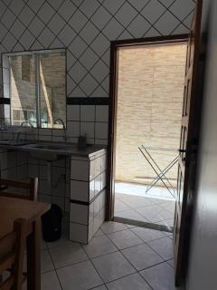 Moradia aconchegante e sossegada em ótimo local. - 3