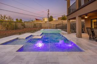 Modern Havasu Escape Luxury Pool and Gourmet Grill with Fire Pit - 9