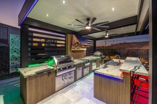 Modern Havasu Escape Luxury Pool and Gourmet Grill with Fire Pit - 4