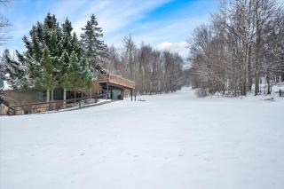 Mountain Lake Hideaway- Hot Tub, Game Room, & Bar! - 9