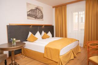 Boutique Hotel Goldenes Lamm Villach - 1