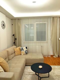 Premier In -FREE GARAGE- - 2