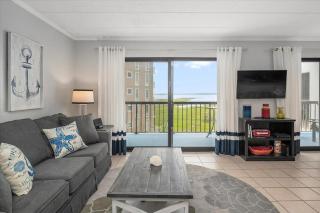 Direct Bay Front Condo with 2 Bedrooms, Outdoor Pool, and 2 Parking Spaces! - 7