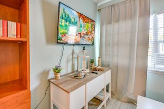 7 Mi to Historic Dtwn! New Port Richey Cottage - 2