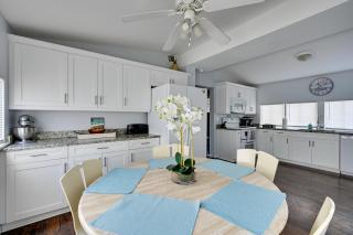 Newly Remodeled Home 1 Mi to Dtwn New Port Richey - 9