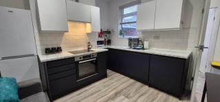 St Johns - 2 Bed House - 8