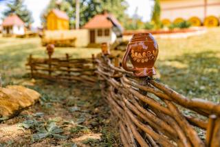 Wine Garden Hotel Comrat - 8