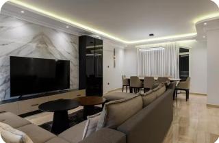 Luxury 3BR Apartment in Almaza - 0