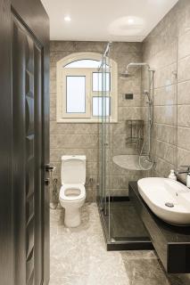 Luxury 3BR Apartment in Almaza - 7