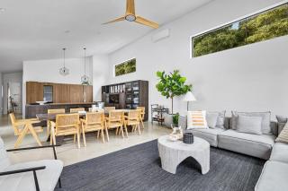 Michiana Shores Beach House by Juniper Holiday + Home - 4