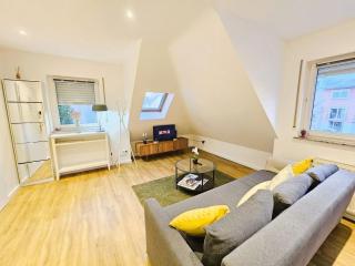 City Retreat 2BR with parking - 9