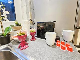 City Retreat 2BR with parking - 3