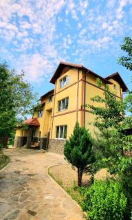 Гуцульська оселя - 7