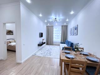 Возле MEGA SILKWAY, EXPO, Ботанического парка, и Nazarbayev University - 6