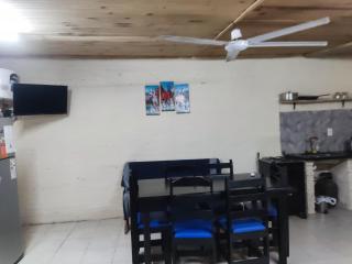 CASA CON PILETA Selecciona casa, Loft o pieza - 4