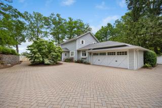 Sunset Shores Sanctuary by Juniper Holiday + Home - 3