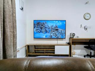 Fully Private Furnished Deluxe Studio Near Avenues Mall - 7