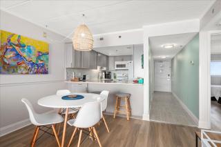 Stunning Renovated 2 Bedroom Direct Ocean Front! - 4