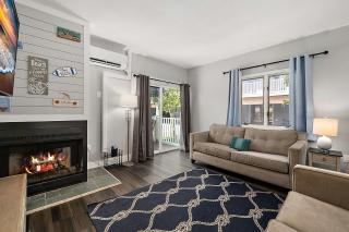 Renovated 2 Bedroom, 2 Floor Condo with Spiral Staircase - 9