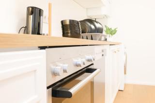 Central Premium Renovated Apartment with River View - 4