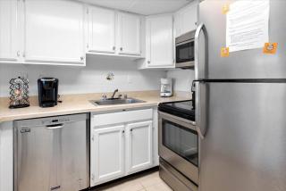 Great Ocean Front 2 Bedroom Ocean Trail Condo in Ocean City! - 3