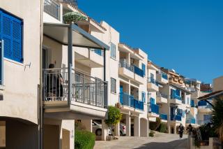 Bluora Apartment, 1BR Sea View, Balcony, Swimming Pool, Parking, 500 Meters from the Beach - 7