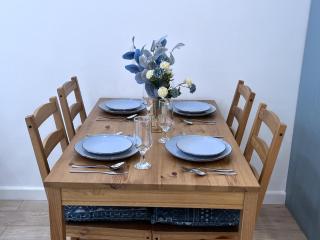 Возле MEGA SILKWAY, EXPO, Ботанического парка, и Nazarbayev University - 8