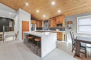 Spacious Park City Retreat with Private Hot Tub - 4