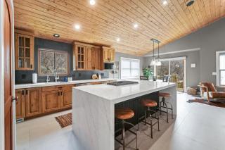 Spacious Park City Retreat with Private Hot Tub - 3