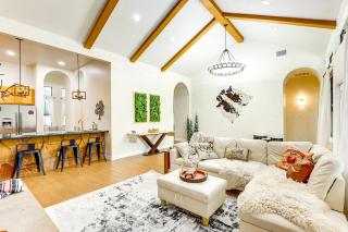 3 Mi to Lake! Belton Getaway with Outdoor Kitchen - 5