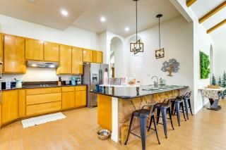 3 Mi to Lake! Belton Getaway with Outdoor Kitchen - 4