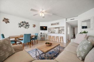 Beautiful Ocean Views From Your Balcony! - 6