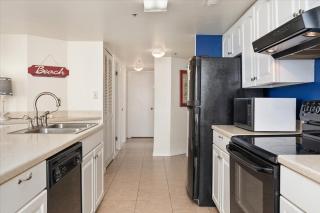Spectacular 3-Bedroom Bayside Pointe On the Bay Condo! - 5