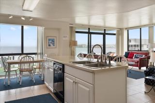 Spectacular 3-Bedroom Bayside Pointe On the Bay Condo! - 1