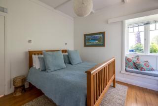 Coastal Cottage Getaway - Onetangi Beachfront - 1