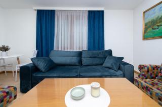 City Hall Apartment - 9