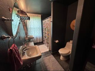 Sunset Oaks Retreat Events, Farm Animals & Views - 9