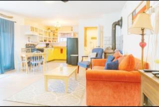 Sunset Oaks Retreat Events, Farm Animals & Views - 1