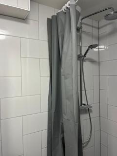 Cosy Garden Room Riverhouse - 2