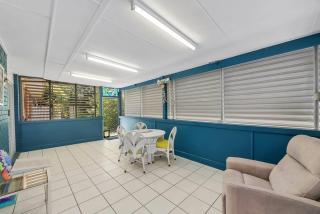 Periwinkle Blue - Pet Friendly, Golden Beach - 8