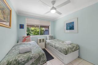 Periwinkle Blue - Pet Friendly, Golden Beach - 1