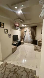 Luxury One Bed Apartment, Bahria Town Phase 3 - 2