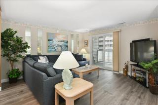 Great 2 Bedroom Condo in Tiffanie by the Sea with Outdoor Pool! - 9